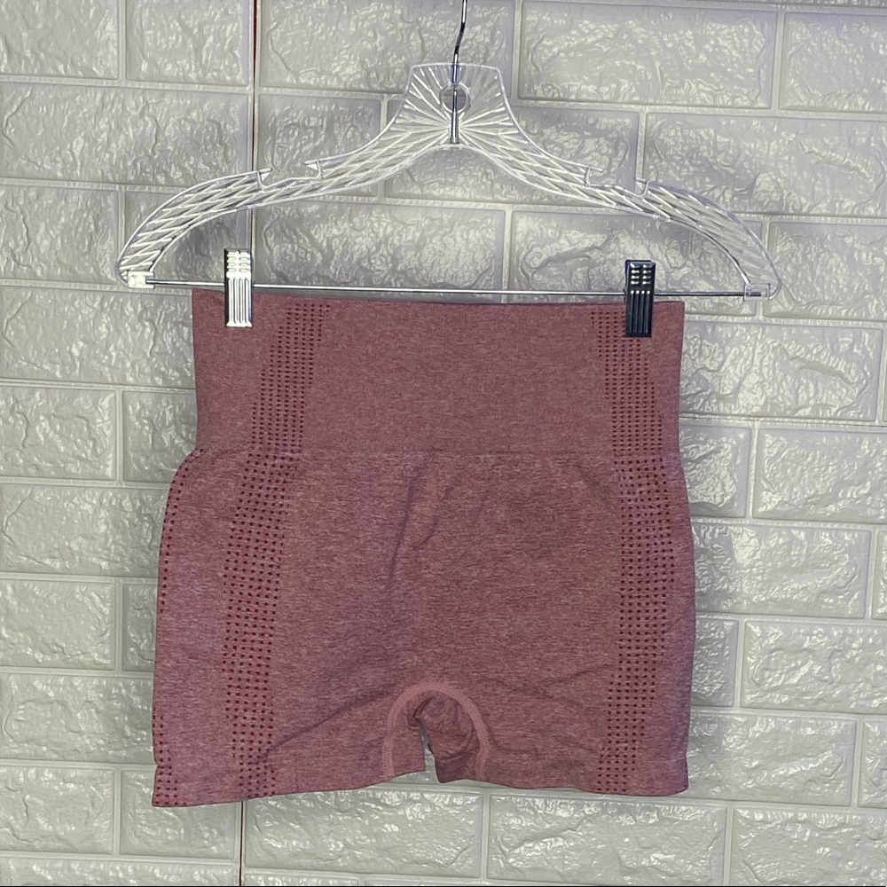 5/$25 Vital Seamless Shorts (Small- Pink Marl)
